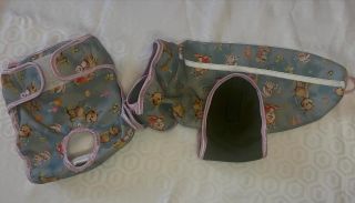 Roztomilý obleček + pratelná plenka pro pejska. SET velikosti M. 🐕🐕‍🦺🦮🍀 #psiohoz #psimoda #psipplena #modapropsy # psi #dogs